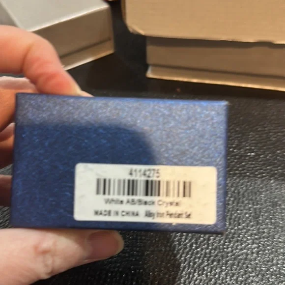 Black and Mystic White Austrian Crystal Dog Pendant
Necklace 29-31 Inches! - Picture 5 of 11